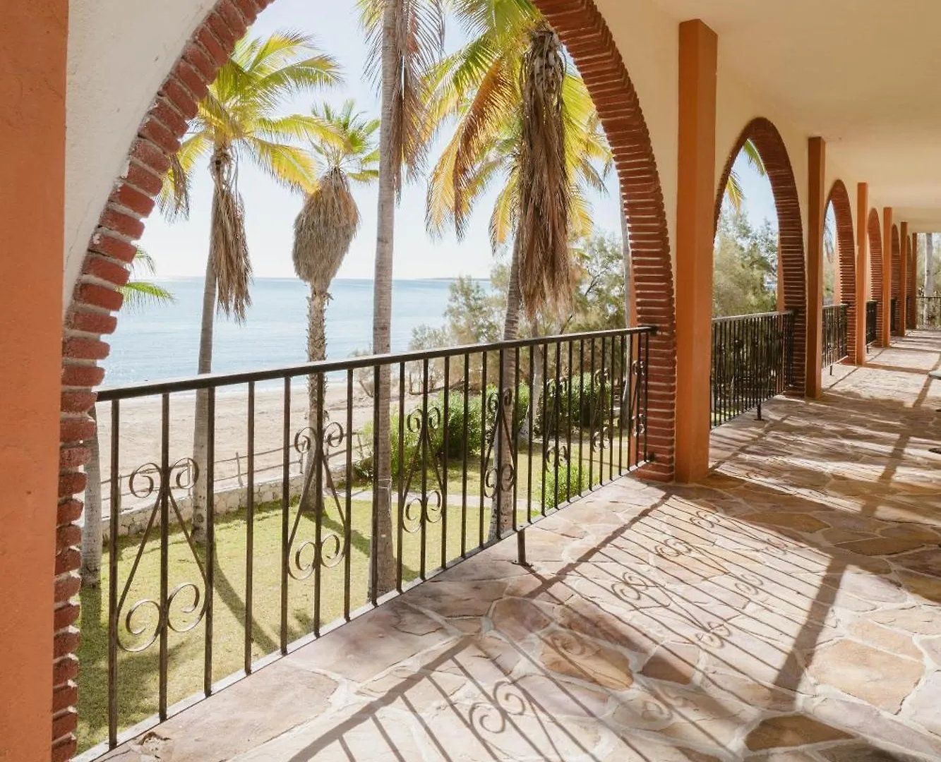 Hotel Rancho Buenavista Cabo San Lucas 3*,  México